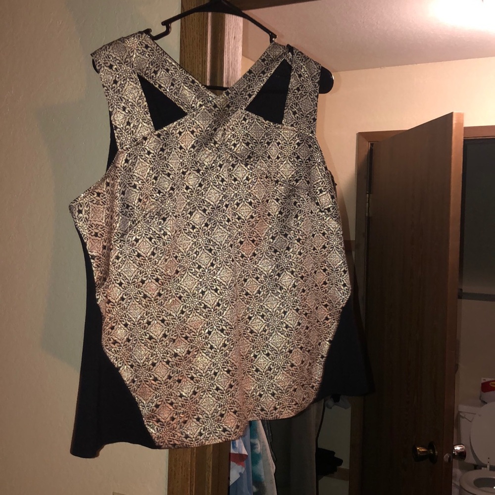 Glitzy gold color blocking sleeveless top!